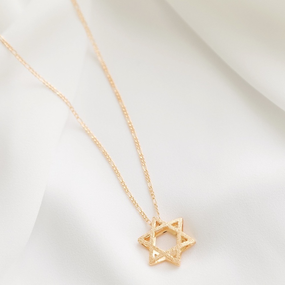 Star of David Necklace | 18k Gold Filled - Picture 4 of 8